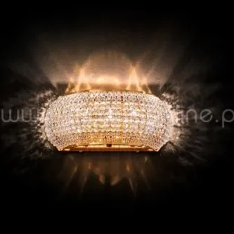 Adicione um toque de luxo e modernidade ao seu ambiente com o Aplique Pasha. Uma peça clássica que vai garantir uma iluminação perfeita para qualquer espaço!