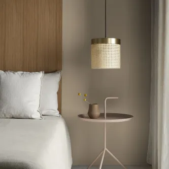 O candeeiro suspenso Ptan é a escolha ideal para criar uma atmosfera acolhedora e relaxante. Um produto de qualidade, moderno e versátil - para criar o ambiente ideal em qualquer espaço!