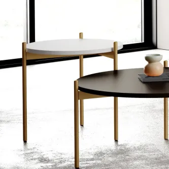 A mesa de apoio Frams traz um toque moderno e elegante para qualquer espaço. Sua estrutura minimalista é perfeita para complementar seu ambiente.