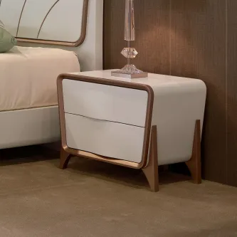 A mesa de cabeceira Musa é o complemento ideal para dar um toque de sofisticação ao seu quarto. Seja moderno ou clássico, ela remete sempre a um estilo acolhedor!
