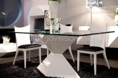 Mesa de Jantar Diamante