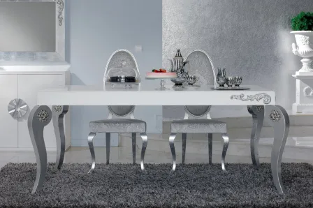 Mesa de Jantar Luxus com aplicações