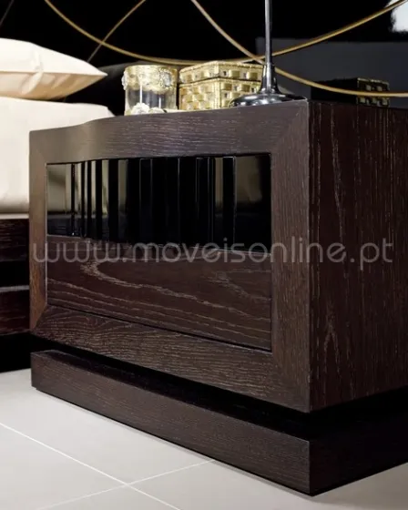 Mesa de Cabeceira Piano