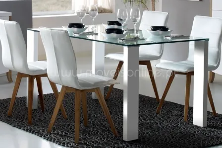 Mesa de Jantar Leila