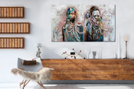 Pinturas étnicas de figuras Mursis