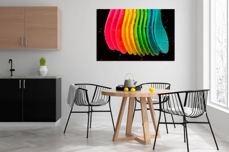 Caixa de colheres coloridas