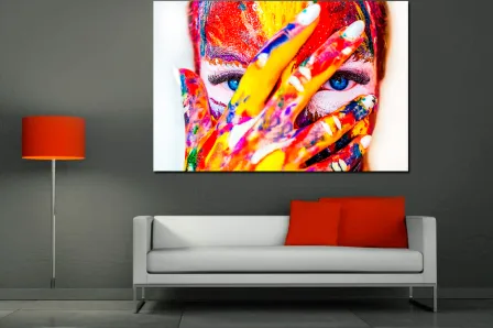 Pintura colorida de rosto