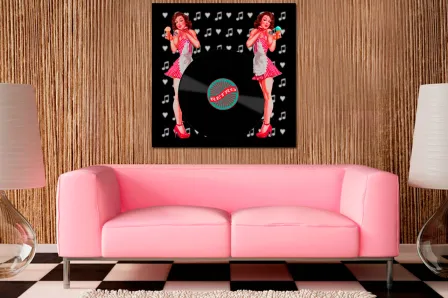 Pin-up pintando