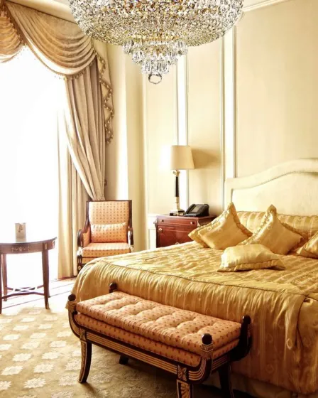Candeeiro de Teto Palace Dourado Envelhecido