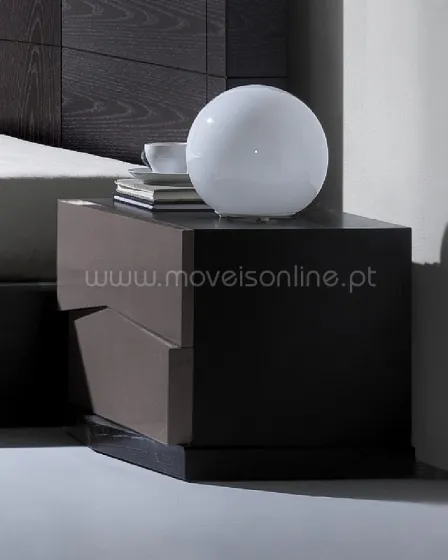 Mesa de Cabeceira Evolution